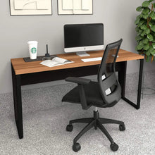 Carregar imagem no visualizador da galeria, Mesa Escrivaninha Industrial 1,50m Nogal com Preto Pés Metal