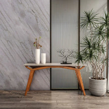 Carregar imagem no visualizador da galeria, Aparador com Vidro Viena pés em Madeira de Eucalipto, tampo e Vidro na cor Off-White
